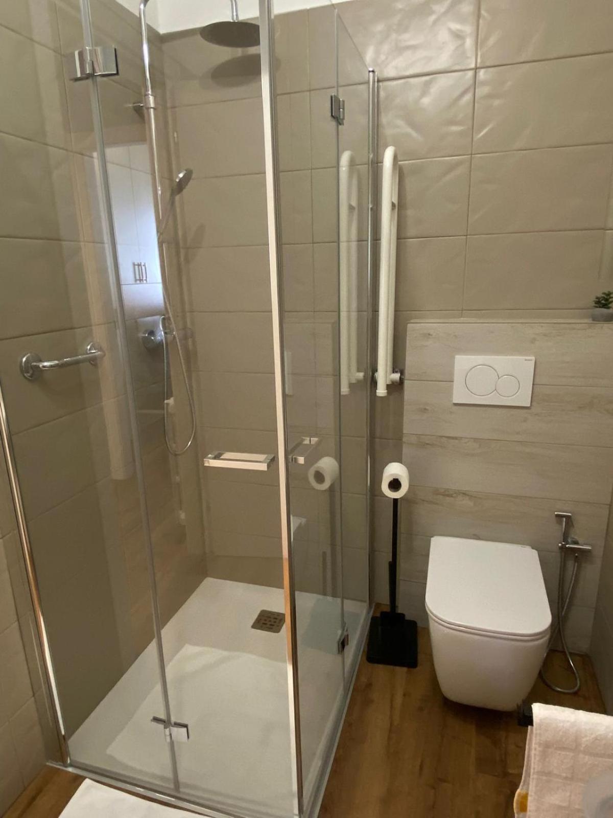 גראבדונה Lakeside Apartment מראה חיצוני תמונה